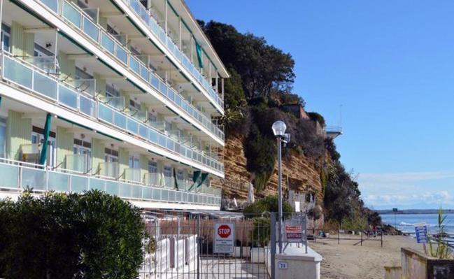 La Casa Sulla Spiaggia Daire Nettuno Dış mekan fotoğraf